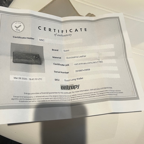 Gucci Taupe Wallet with Heart Logo - Picture 4 of 4